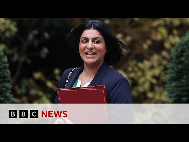 UK home secretary announces some migrants will face 20 year wait for settled status | BBC News