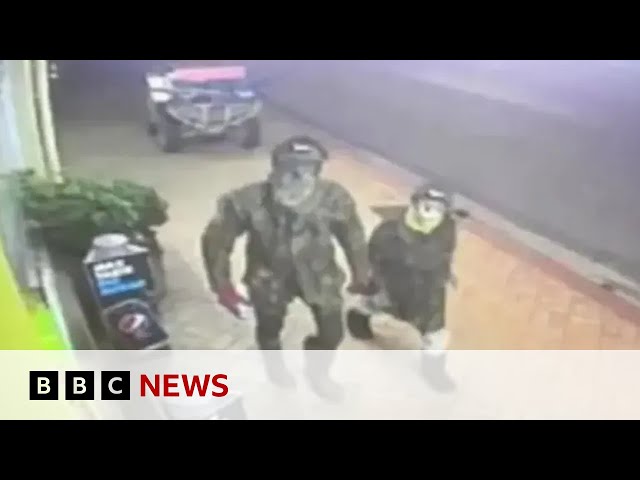 New Zealand fugitive Tom Phillips shot dead by police and his missing children found  | BBC News