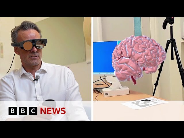 The immersive technology helping patients and surgeons prepare for operations | BBC News